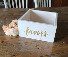 Load image into Gallery viewer, Wooden Favors Box