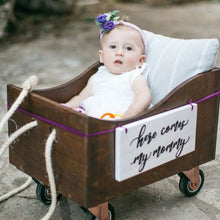 Load image into Gallery viewer, here comes my mommy ring bearer sign