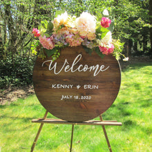 Load image into Gallery viewer, 24" round wooden welcome sign by Perryhill Rustics