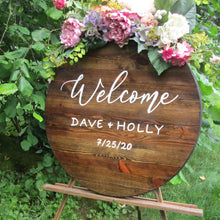 Load image into Gallery viewer, 24&quot; round wooden welcome sign by Perryhill Rustics
