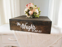 Load image into Gallery viewer, Personalized Wooden Cake Stand