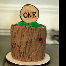 Load image into Gallery viewer, Rustic log slice cake topper by Perryhill Rustics