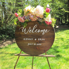 Load image into Gallery viewer, 24&quot; round wooden welcome sign by Perryhill Rustics
